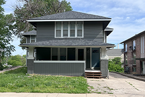 1728 Laramie St